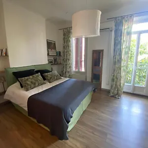 Joli T2 Vintage Timone Appartement
